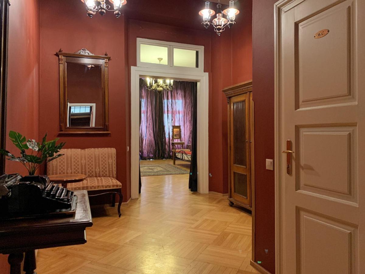 Small Luxury Palace Residence Prague Exterior photo