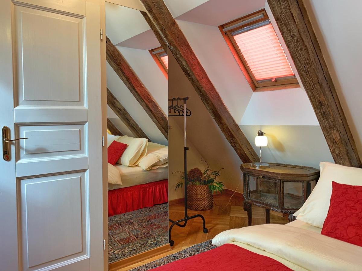 Small Luxury Palace Residence Prague Exterior photo