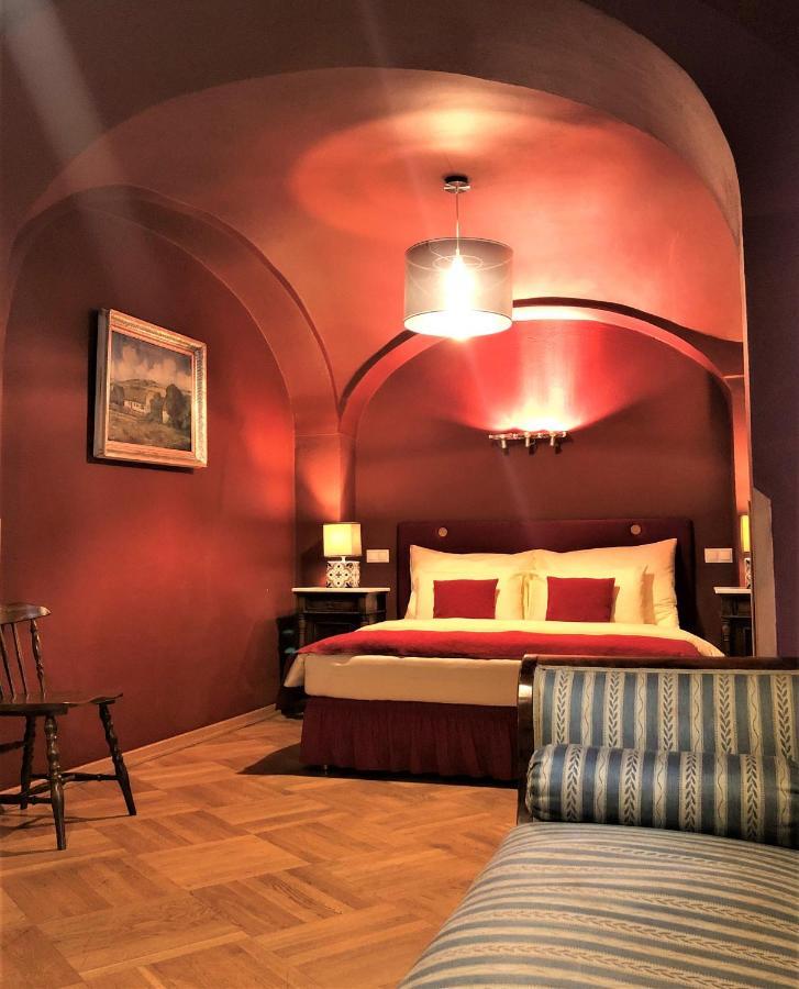 Small Luxury Palace Residence Prague Exterior photo