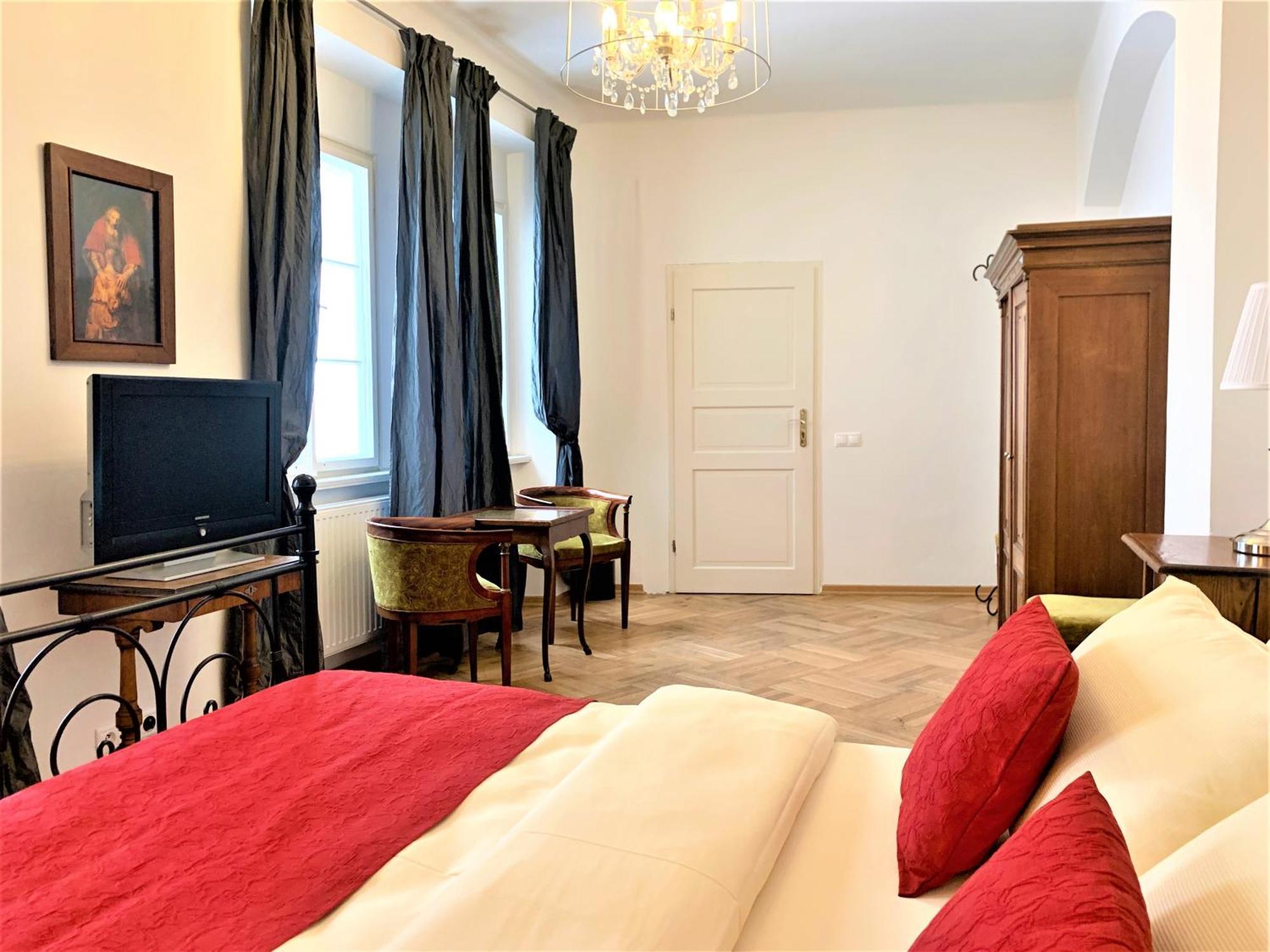 Small Luxury Palace Residence Prague Exterior photo